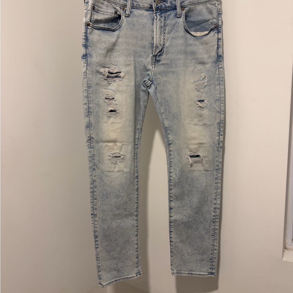 American Eagle Outfitters Light Wash Distressed Skinny Jeans